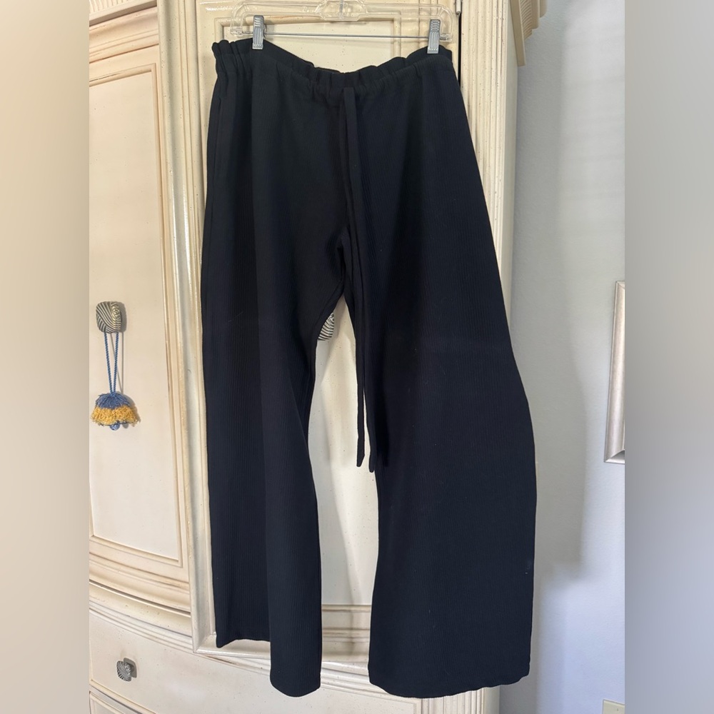 tonle Black Wide Leg pant